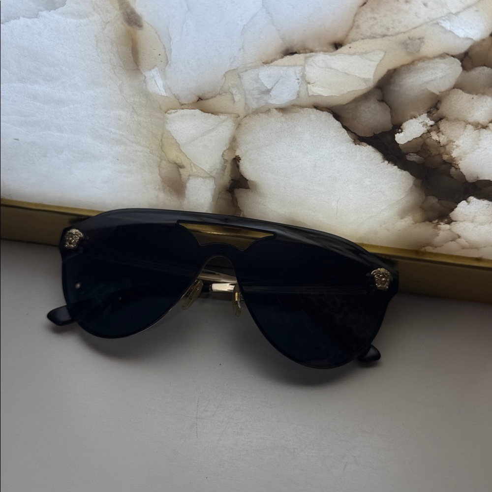 Versace sunnies